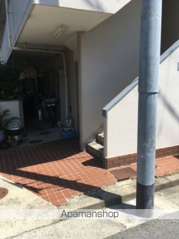 阪神本線 香櫨園駅 徒歩10分 3階建 築44年の外観写真