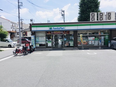 コンビニ　ファミリーマート金城一丁目店（コンビニ）まで317m