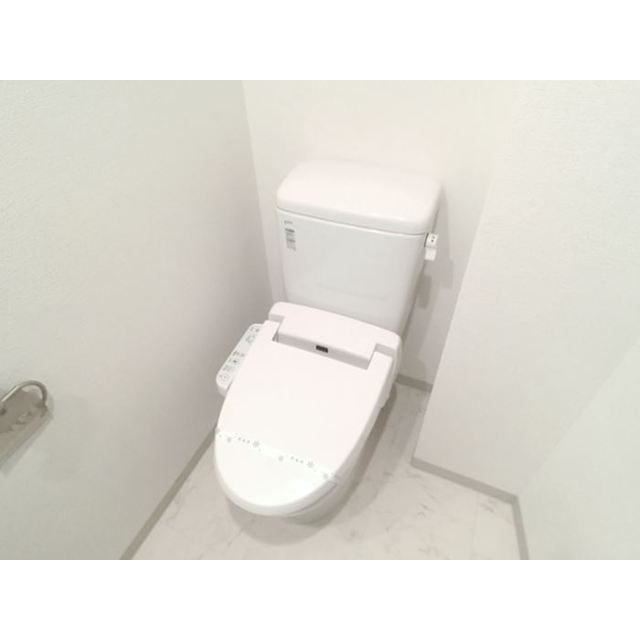 トイレ　落ち着いたトイレです