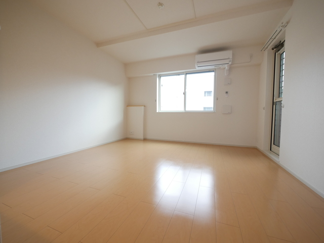 その他部屋・スペース　★フローリングのきれいなお部屋です★