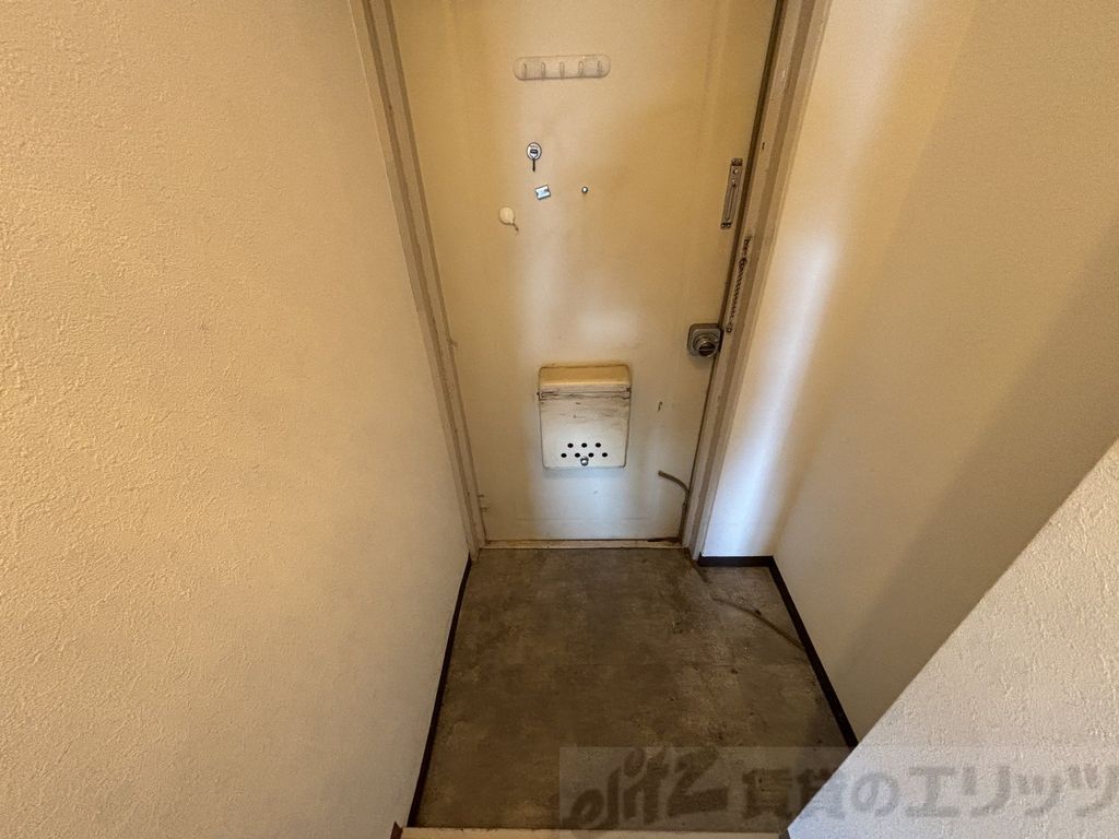 ラヴィータ豊里の玄関写真
