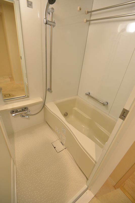 バス・シャワールーム　別のお部屋の参考写真です