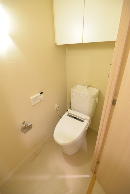 トイレ　別のお部屋の参考写真です
