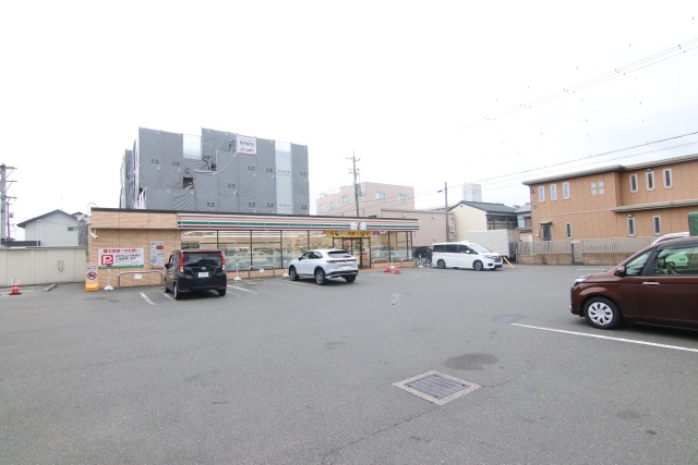 コンビニ　セブン-イレブン 名古屋天塚町店（コンビニ）まで287m