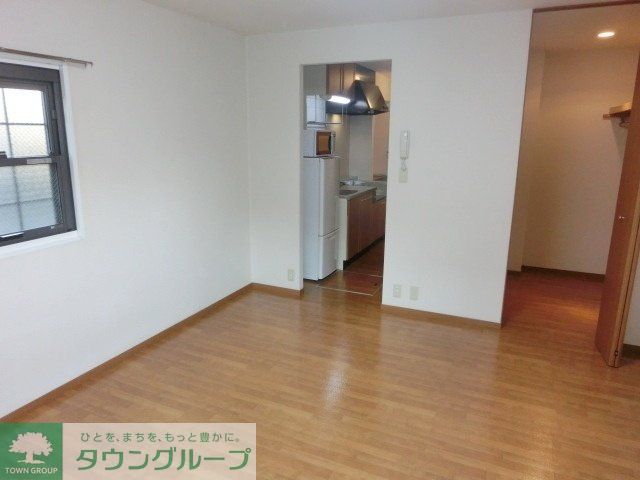 その他部屋・スペース　テラスから見た洋室