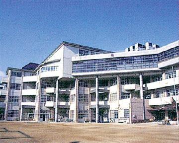 小学校　京都市立 高倉小学校（小学校）まで811m