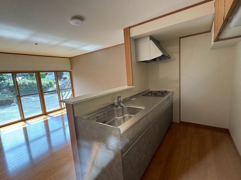 湯布院町川南 2階建戸建1階部分のキッチン写真