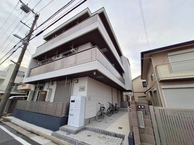 建物外観　2022年7月完成