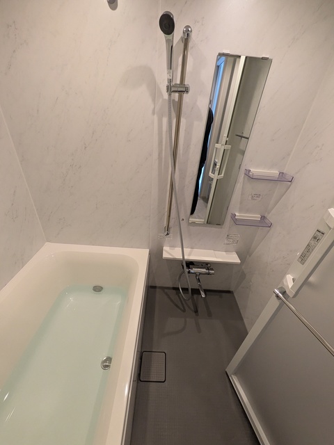 バス・シャワールーム　※写真は同タイプ住戸です。