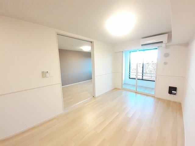 居室・リビング　使いやすい居間です