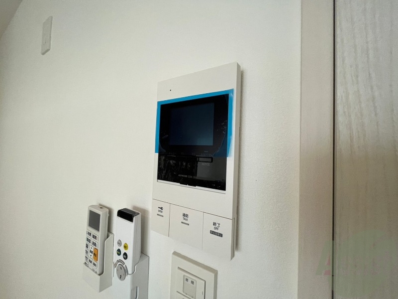 セキュリティ　ＴＶモニター付インターホンです。来客者の顔が見えるので安心！