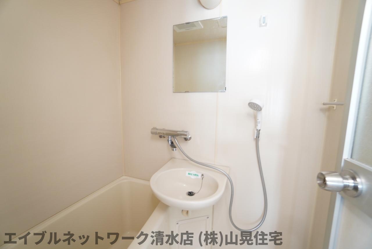 洗面設備　使いやすい洗面所です