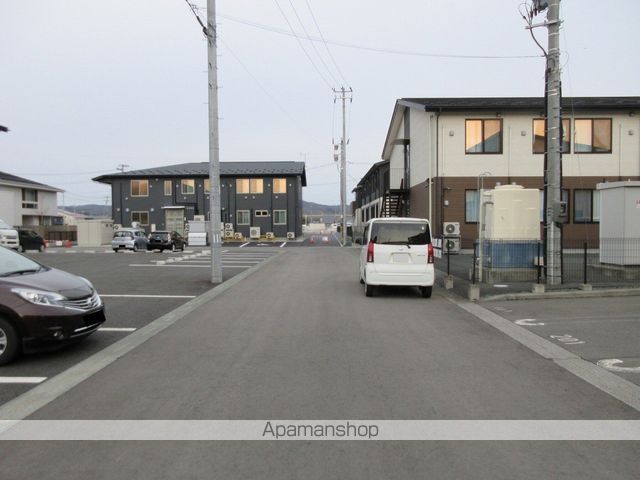 その他　周辺道路（その他）まで0m