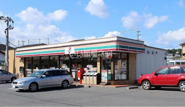 コンビニ　セブンイレブン伊万里脇田町店（コンビニ）まで984m