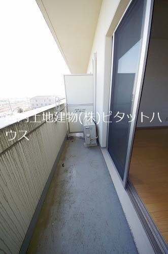 バルコニー　東向きバルコニー※類似
