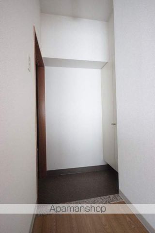 グラディール堺町の玄関写真