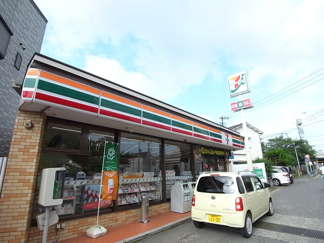 コンビニ　セブンイレブン博多竹下通り店（コンビニ）まで148m