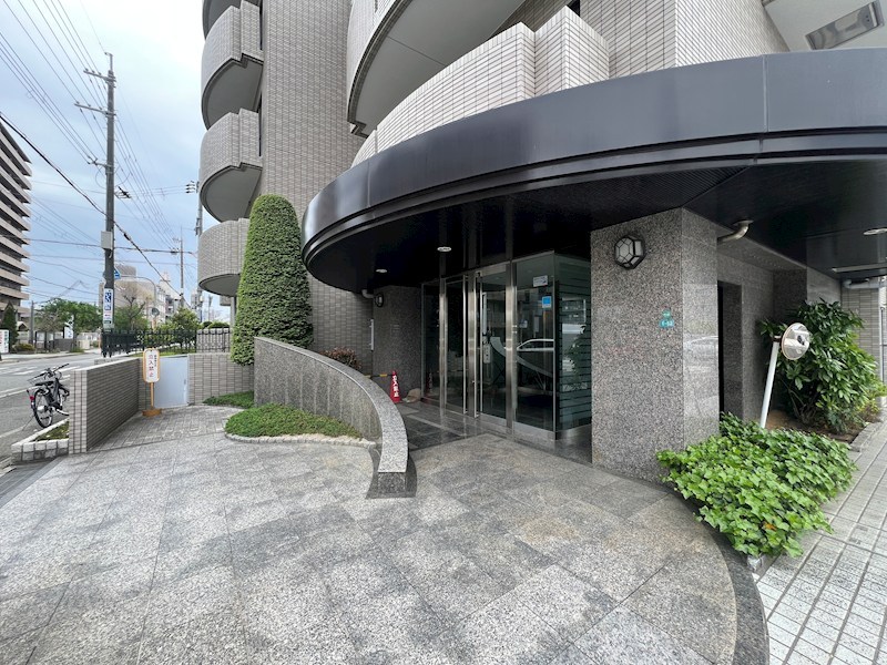 ロイヤルシャトー門戸の外観写真