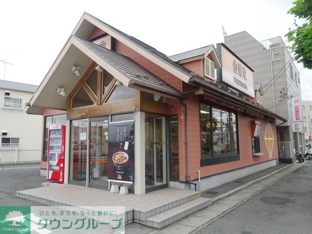 飲食店　吉野家（飲食店）まで801m