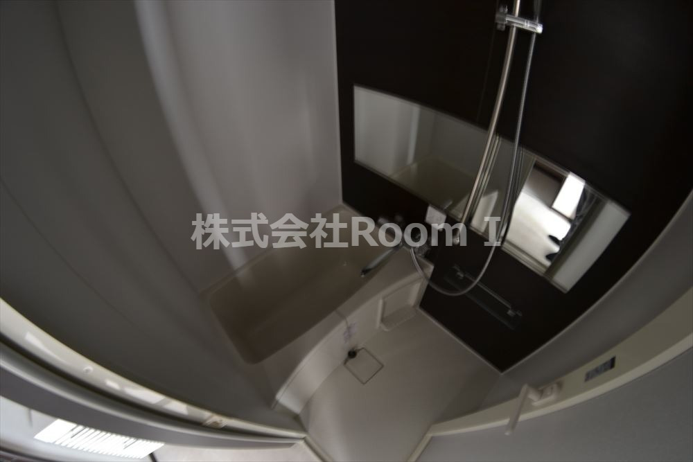 バス・シャワールーム　落ち着いた空間のお風呂です