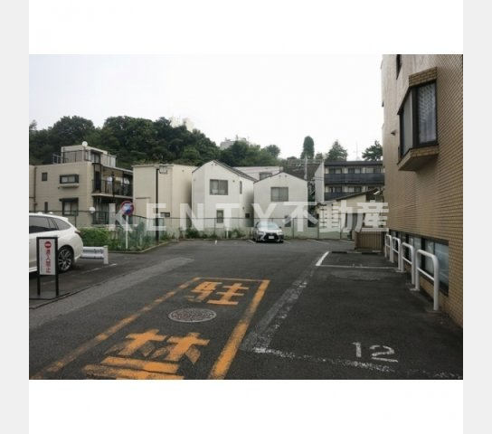 駐車場　駐車場完備です
