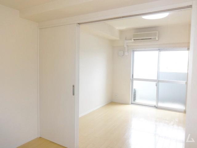 その他　白を基調とした室内はとても爽やか♪