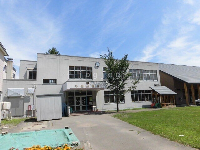 幼稚園・保育園　千歳幼稚園（幼稚園・保育園）まで232m