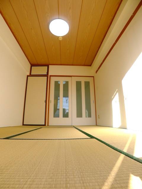 地下鉄鶴舞線 川名駅 徒歩3分 3階建 築39年の内装写真