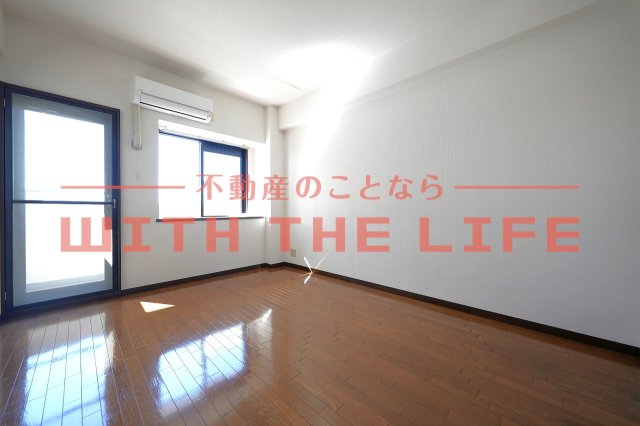 朝日プラザ久留米IIの居間写真