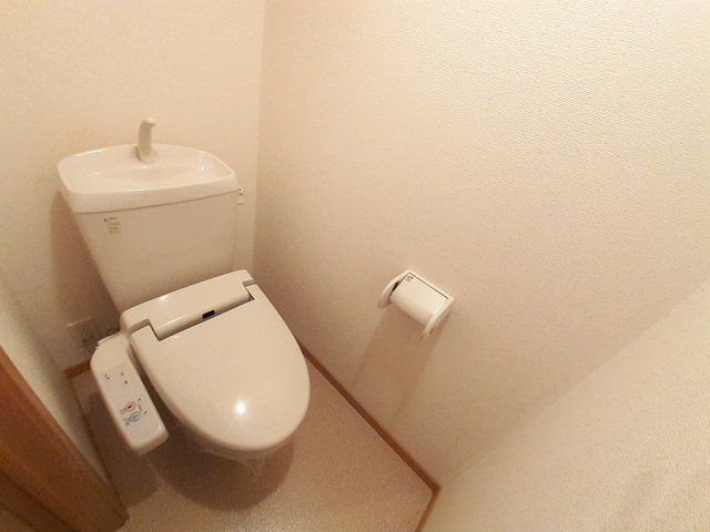 トイレ　落ち着いたトイレです