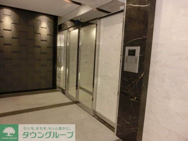 エントランス　★オートロック★