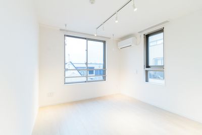 居室・リビング　☆明るい居室☆