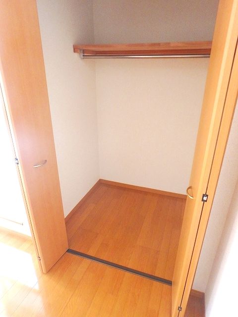 地下鉄空港線 室見駅 徒歩8分 2階建 築23年の内装写真
