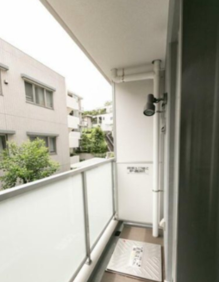 バルコニー　※別部屋の参考写真です。