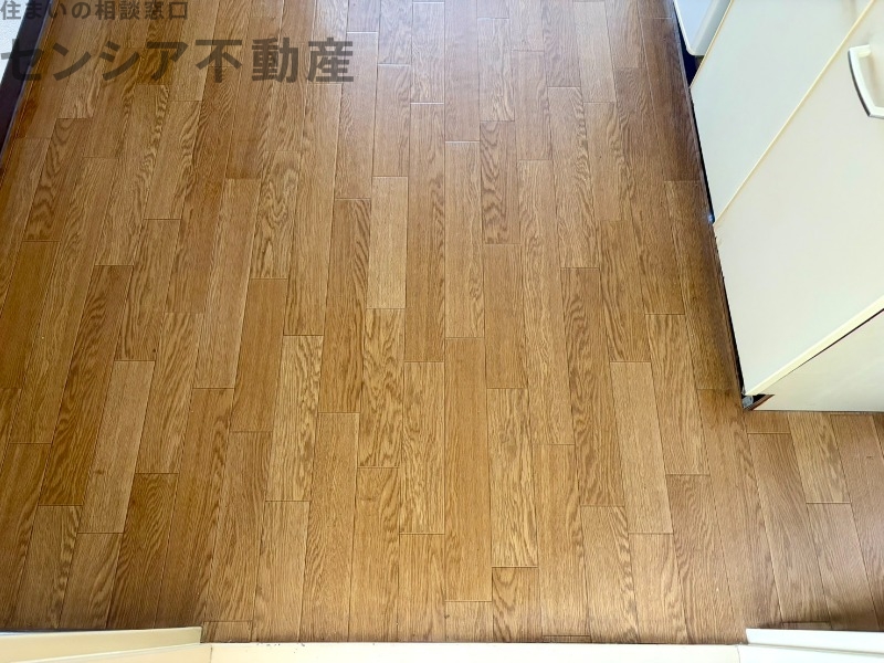 ブルースカイ城東の玄関写真