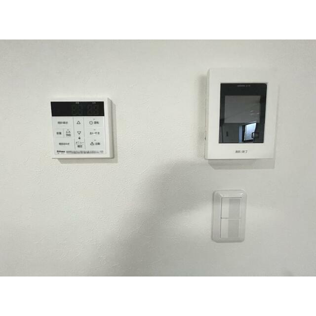 その他設備　安心のカラーモニター付インターホンです！