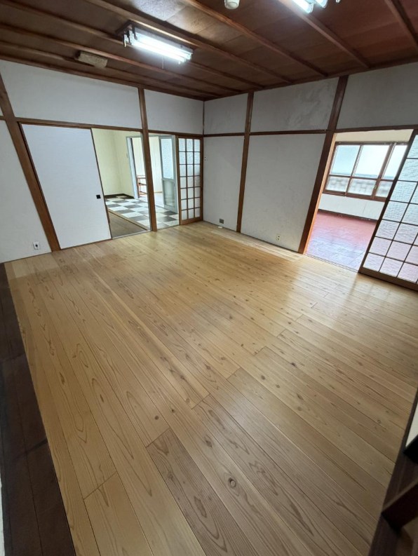 寺戸町西野辺13ー27店舗付き住宅のキッチン写真