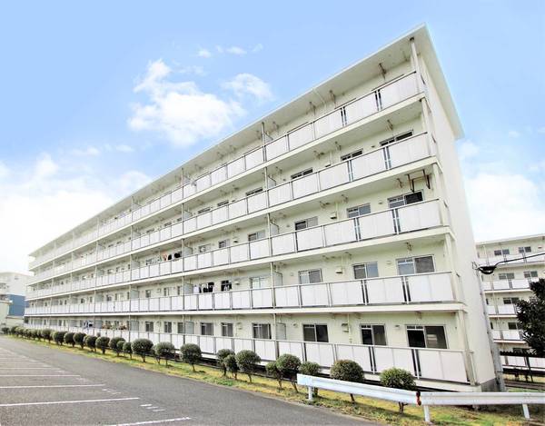 ビレッジハウス本城3号棟の外観写真