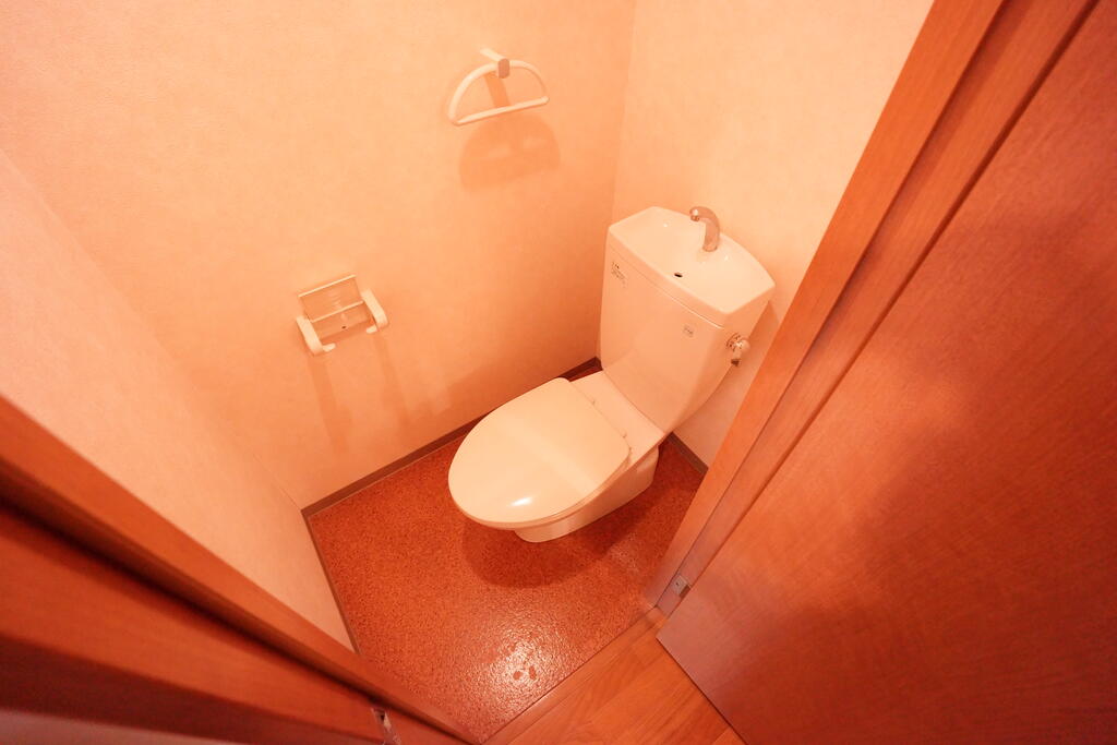ノーブルコートのトイレ写真