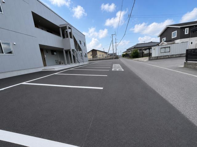 駐車場　駐車場