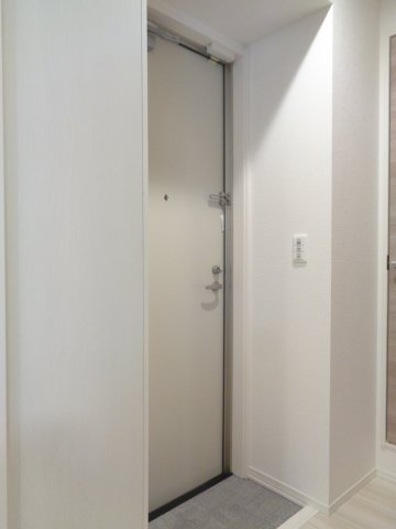 ＪＲ湖西線 堅田駅 徒歩8分 3階建 築5年の玄関写真