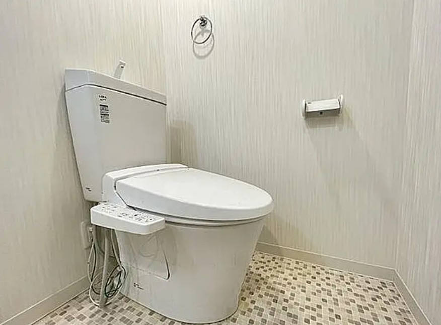 トイレ　トイレ