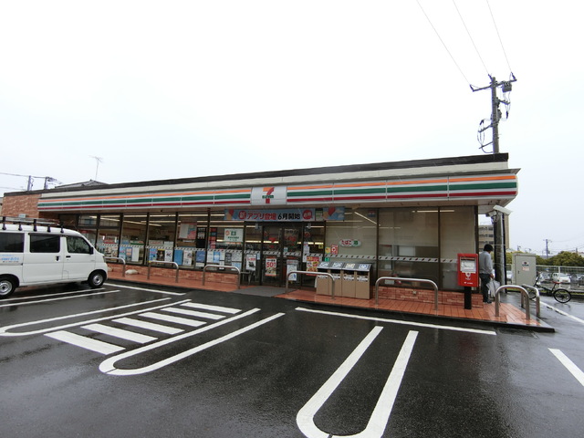 コンビニ　セブン－イレブン　厚木戸室１丁目店（コンビニ）まで500m