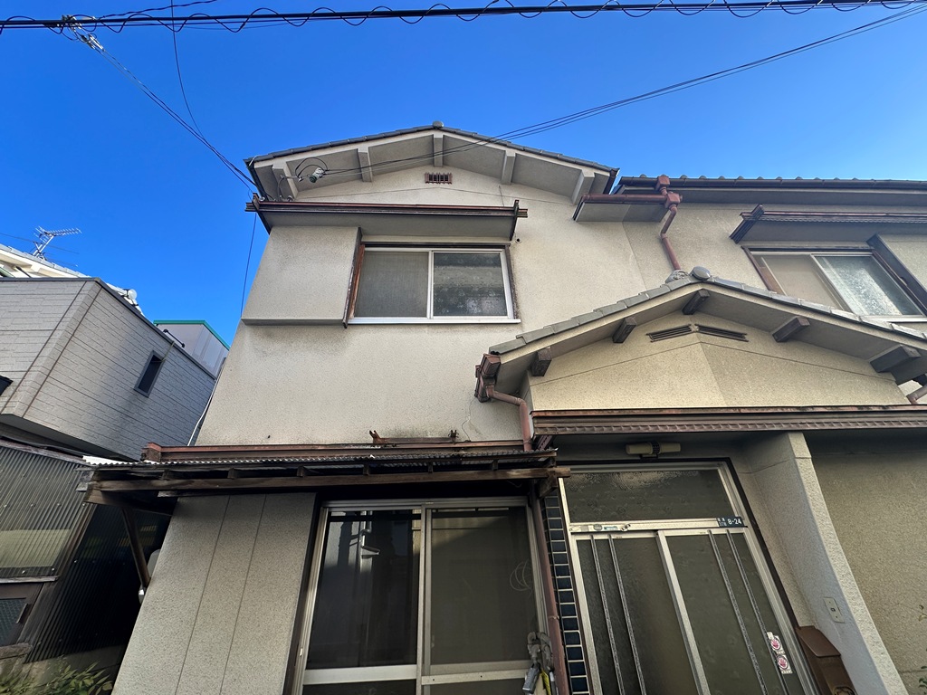 寝屋川市堀溝3-8-23 2階建テラス