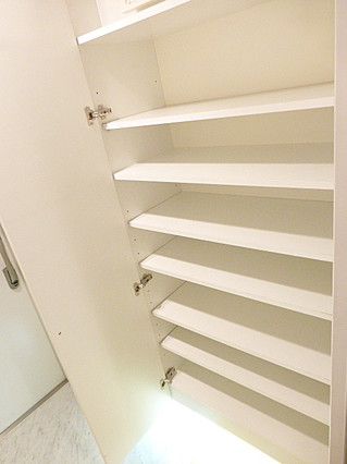 カスタリア高輪の玄関写真