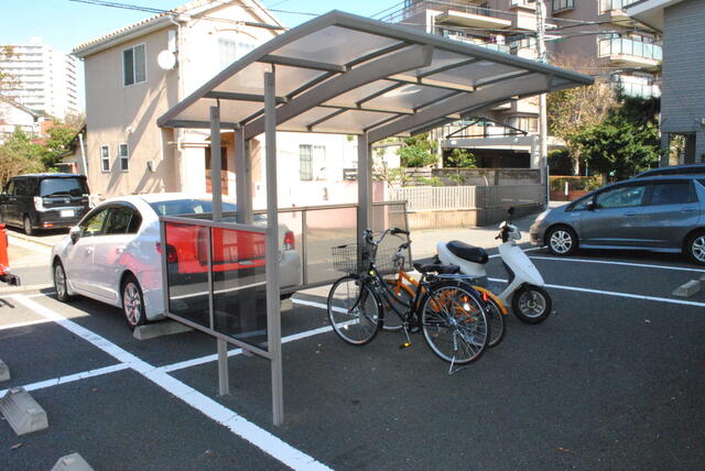 駐車場　駐車場・駐輪場