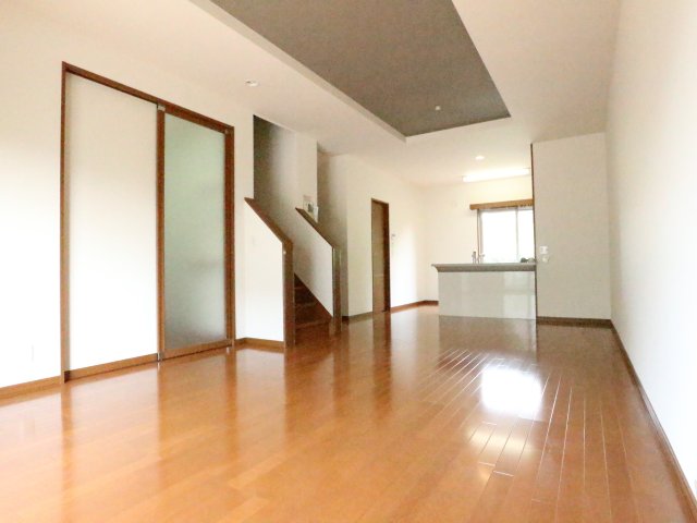 M’sCOURT学園前の居間写真