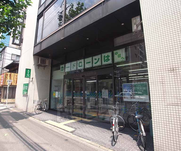 【京都市中京区壬生仙念町のマンションの銀行】