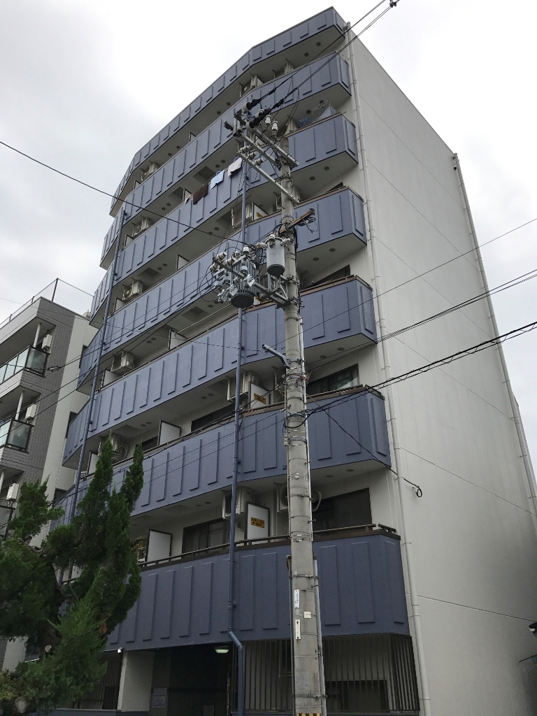 シャトレーヌ北島の建物外観