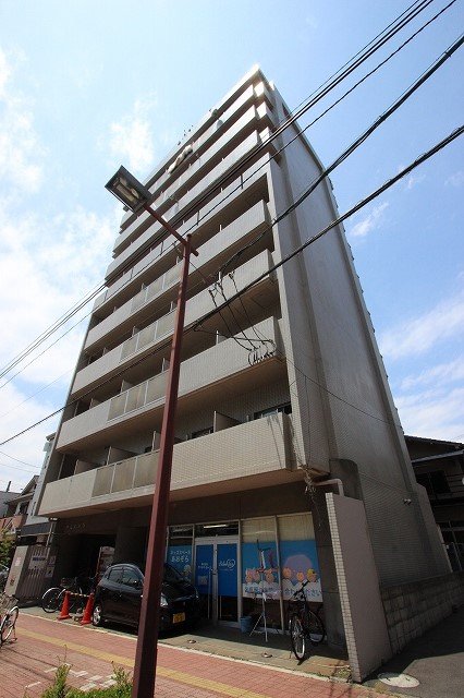 広島市南区宇品海岸のマンションの建物外観